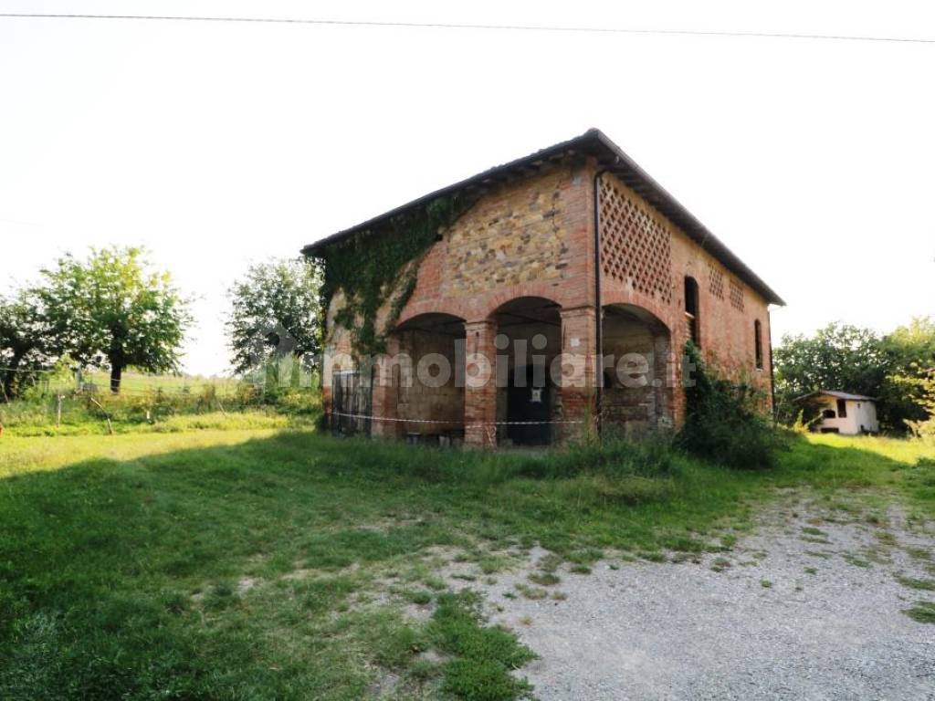 Vendita Cascina In Via Sinistra Guerro A Castelvetro Di Modena Da