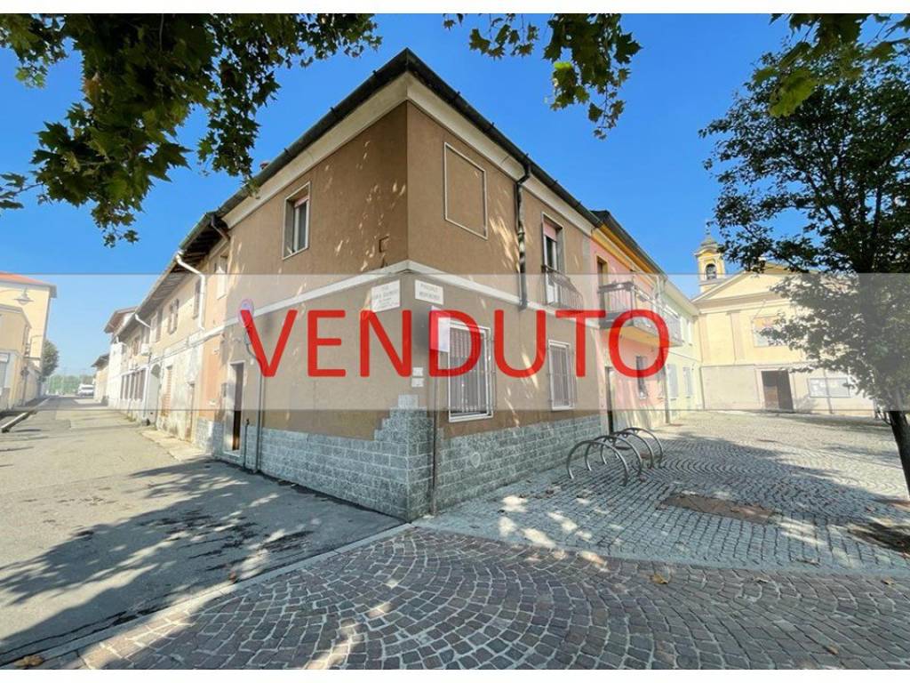 Vendita Appartamento Bollate Trilocale In Via Carlo Galimberti Buono