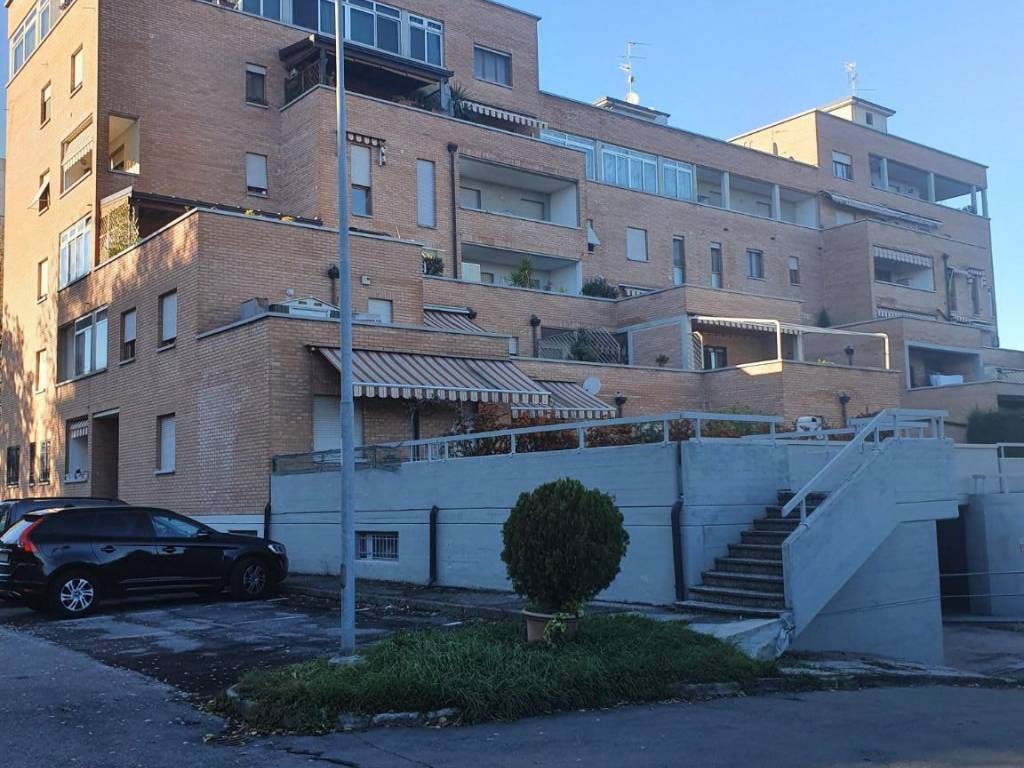 Vendita Appartamento Reggio Emilia Quadrilocale In Via Selvino