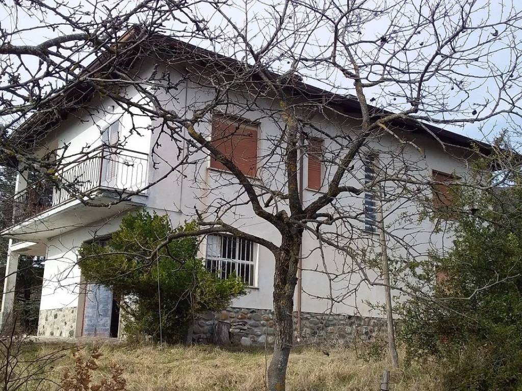 Vendita Villa Unifamiliare In Localit Valle Bobbio Da Ristrutturare