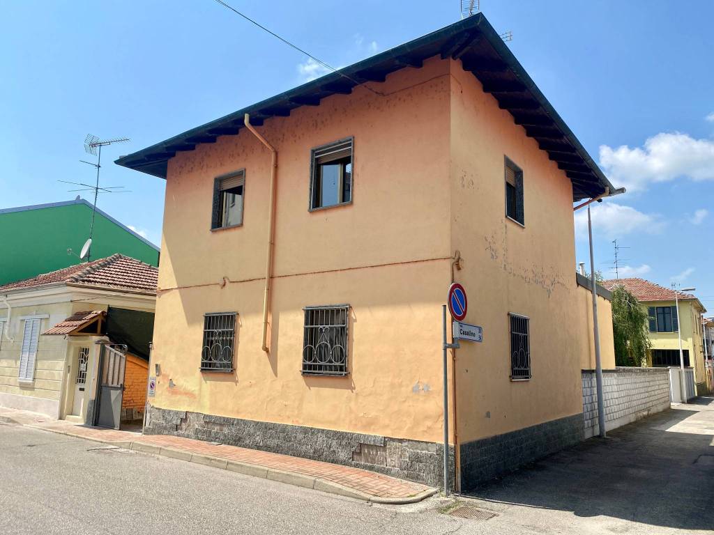 Vendita Villa Unifamiliare In Via Renato Casalino 56 Vercelli Buono