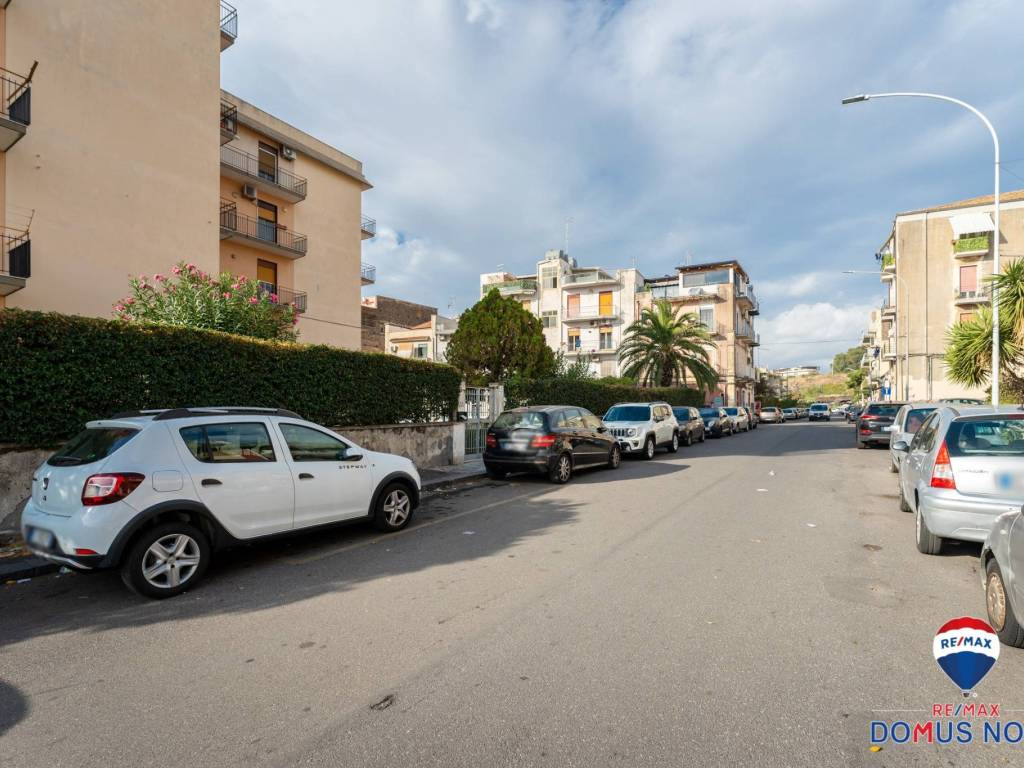 Vendita Appartamento Catania Trilocale In Via Masaniello Da