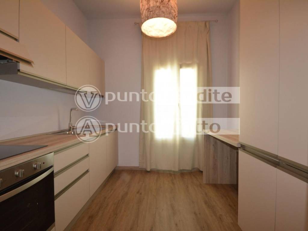 Vendita Appartamento Lucca Quadrilocale In Via Dei Gianni 55100