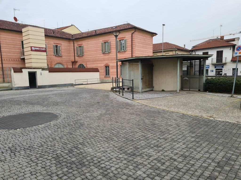 Garage - box piazza guglielmo marconi 6, centro, grugliasco