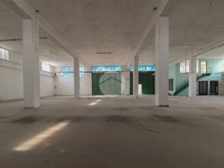 INTERNO