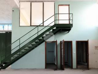 INTERNO