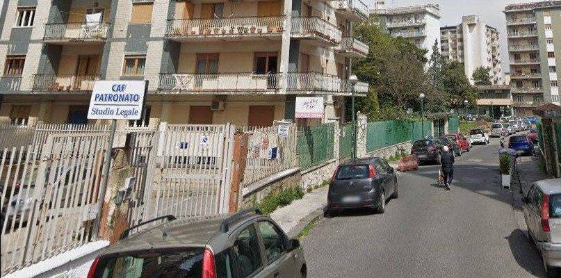 Posto auto - moto viale degli oleandri, colli aminei - capodimonte, napoli