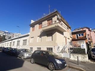 Villa bifamiliare, buono stato, 155 m², Turro, Milano