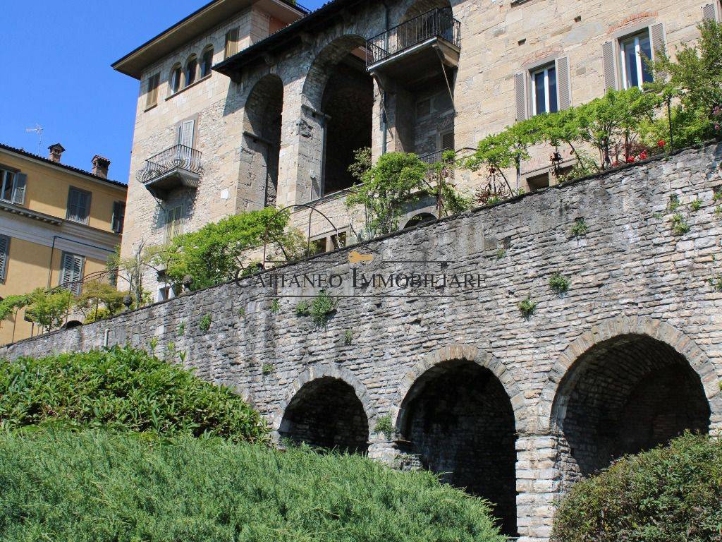 palazzo dall'esterno