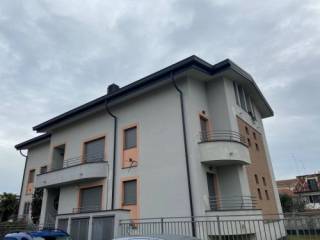 Obiettivocasa Corsico Agenzia Immobiliare Di Corsico Immobiliare It