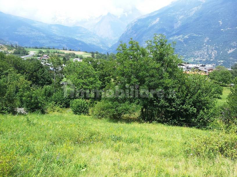 Aosta Nord terreno con concessione edilizia