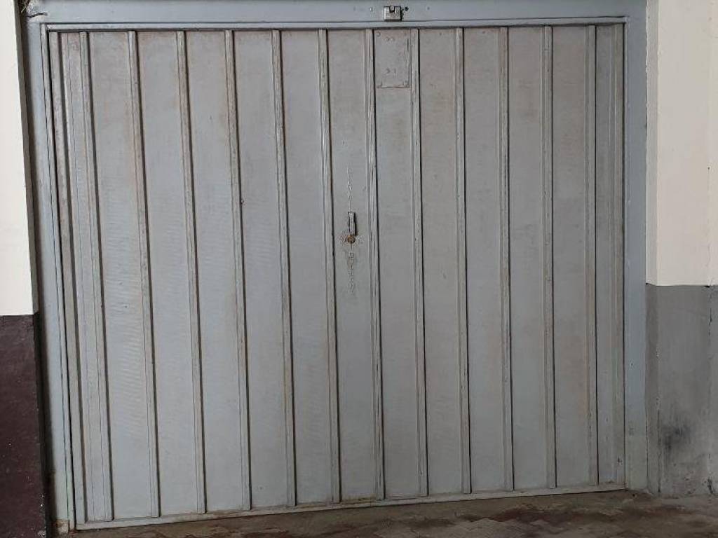 Garage - box viale del poggio di capodimonte 33, colli aminei - capodimonte, napoli