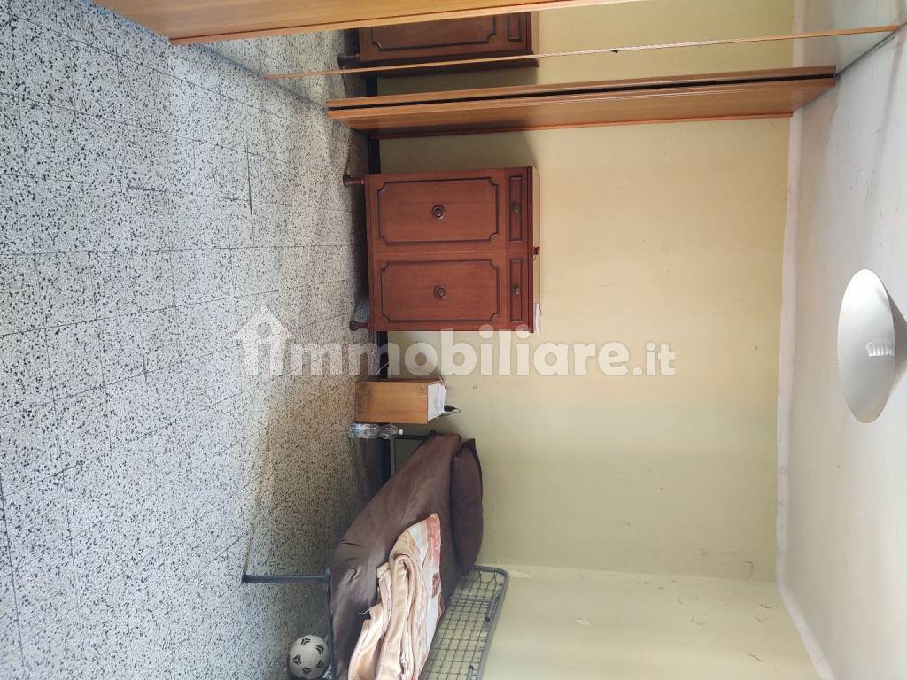 Rent Apartment Turin. Studio in via Fratelli.... Third floor