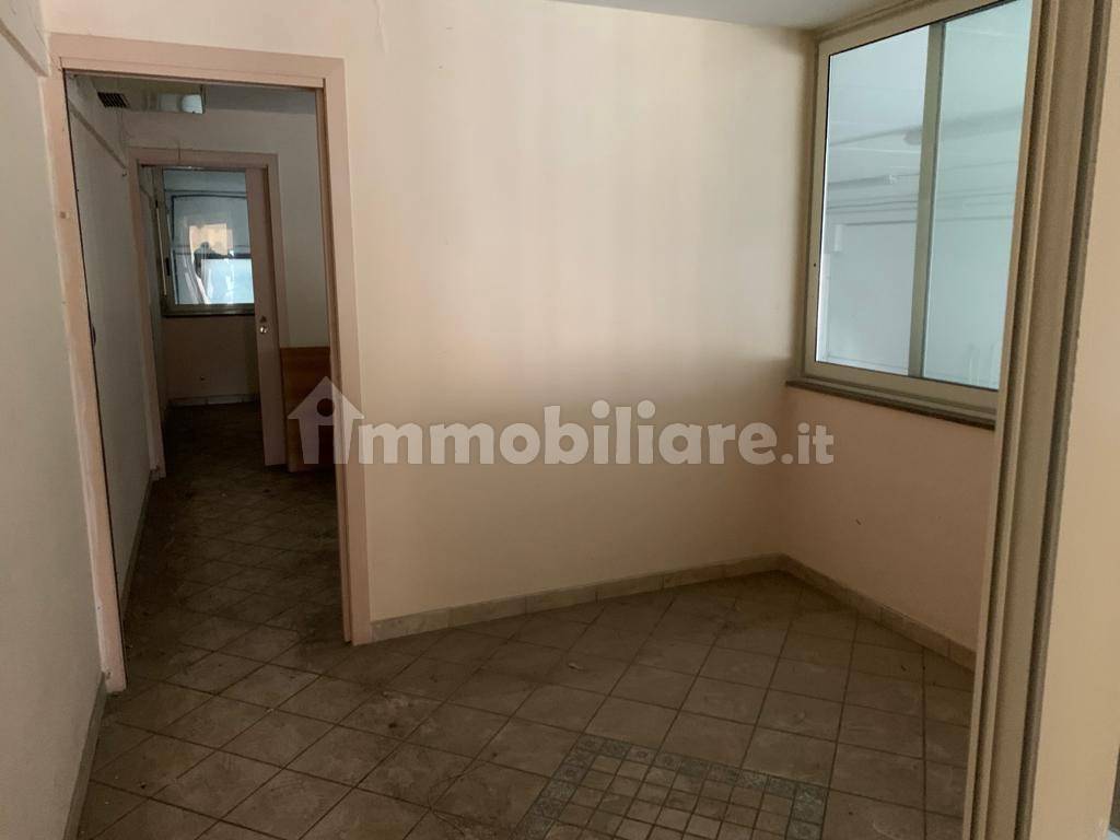 reale immobiliare vende