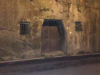 ingresso su strada