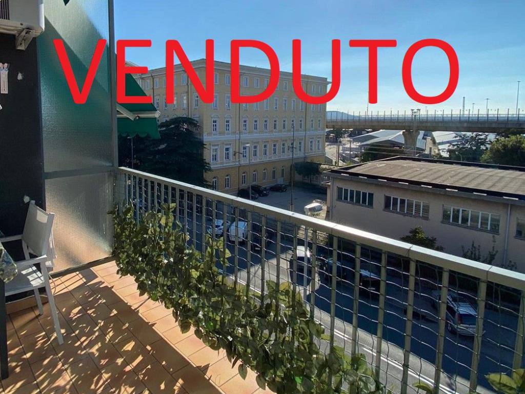 Sale Apartment Trieste. 3room flat in via Italo Svevo. Excellent