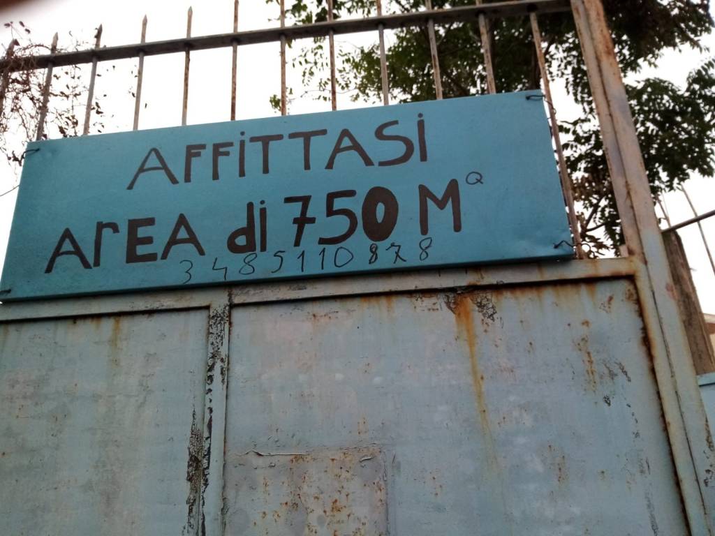 Magazzino - deposito salita larderia inferiore 42, tremestieri - pistunina, messina
