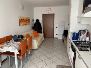 Qr82ugapltby9m
