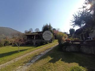 Vista frontale della tenuta