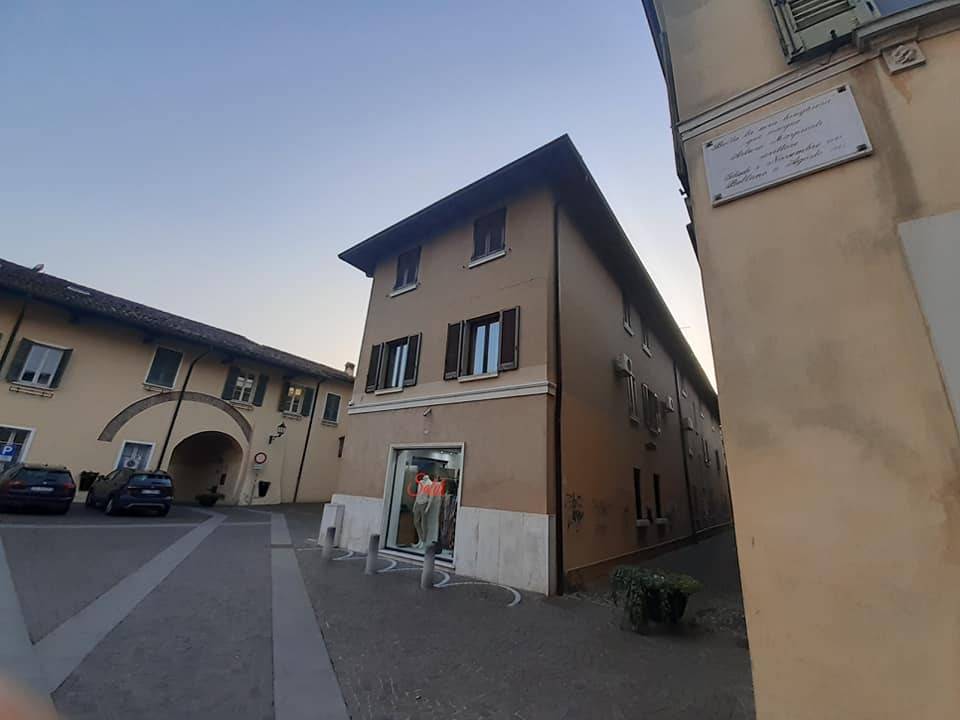 Vendita Appartamento In Via Trento 27 Ghedi Da Ristrutturare Secondo Piano Riscaldamento Autonomo Rif 86925762