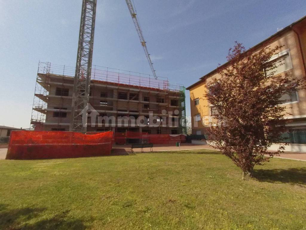 cantiere al 2 aprile