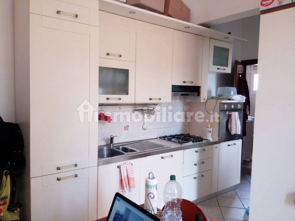 Rent Apartment Bologna. Studio in via Battindarno. Excellent condition