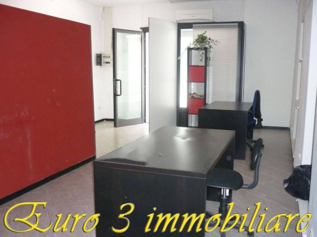 Locale commerciale, ascoli piceno