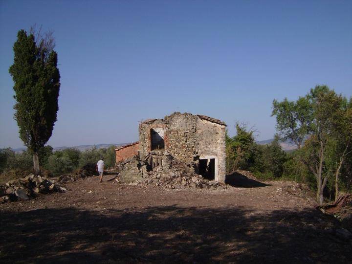 Rustico da ristrutturare vicino Pienza