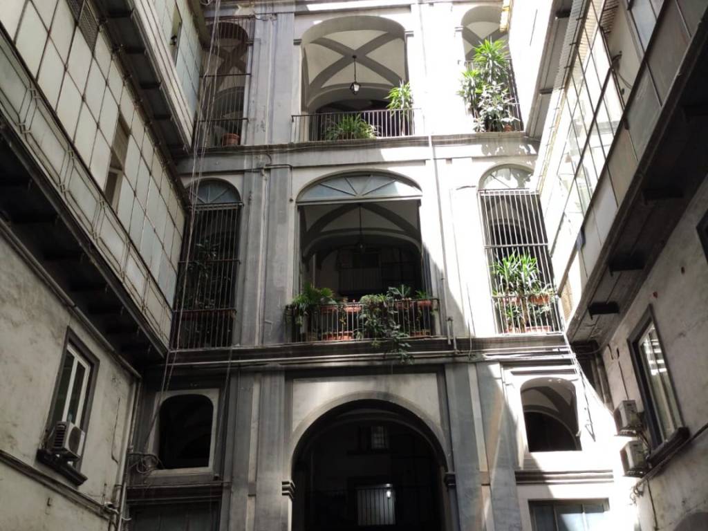 Vendita Attico in via Toledo 1 Napoli. Buono stato, con terrazza, rif.  87937808