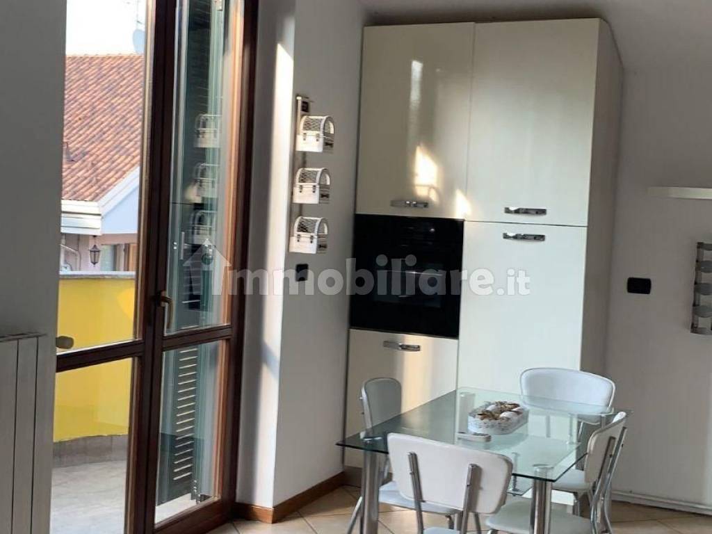 Rent Apartment Desio. 3room flat in via Luigi Capuana 21. New, second