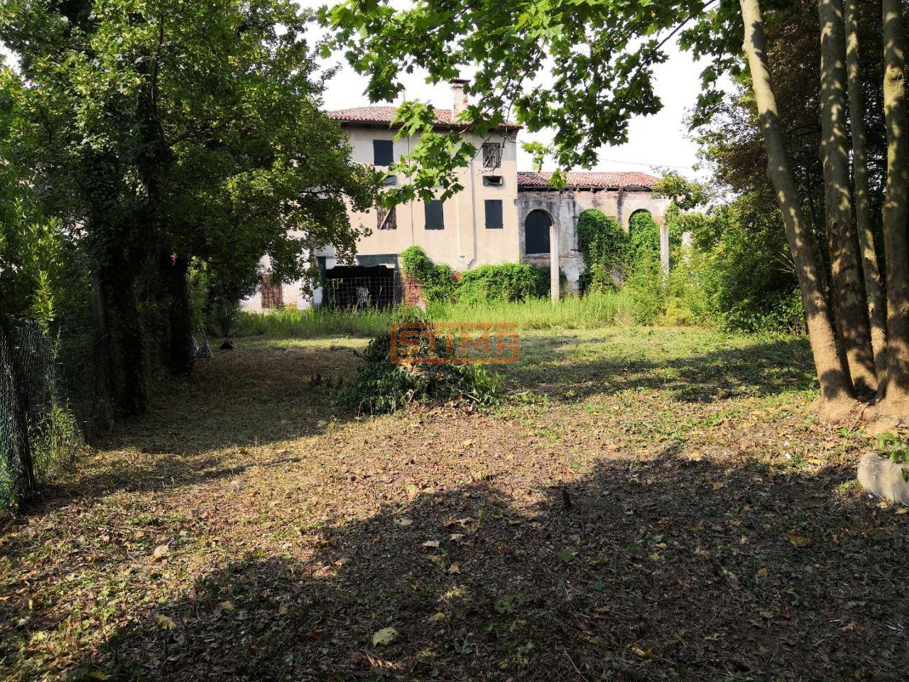 Rustico - Casale in vendita a Treviso
