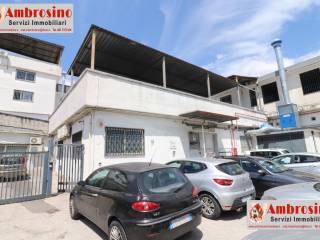 ESTERNI INGRESSO LOCALE