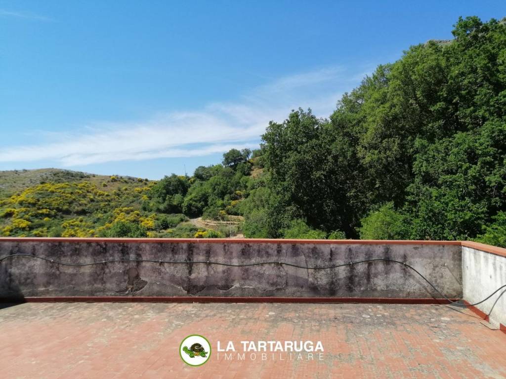 Panoramicissimo appartamento con tre camere da letto - 15