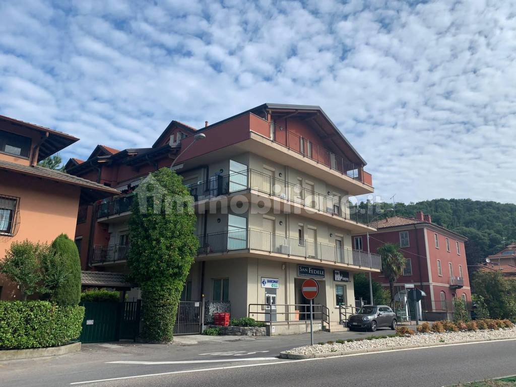 Vendita Appartamento Longone al Segrino. Trilocale