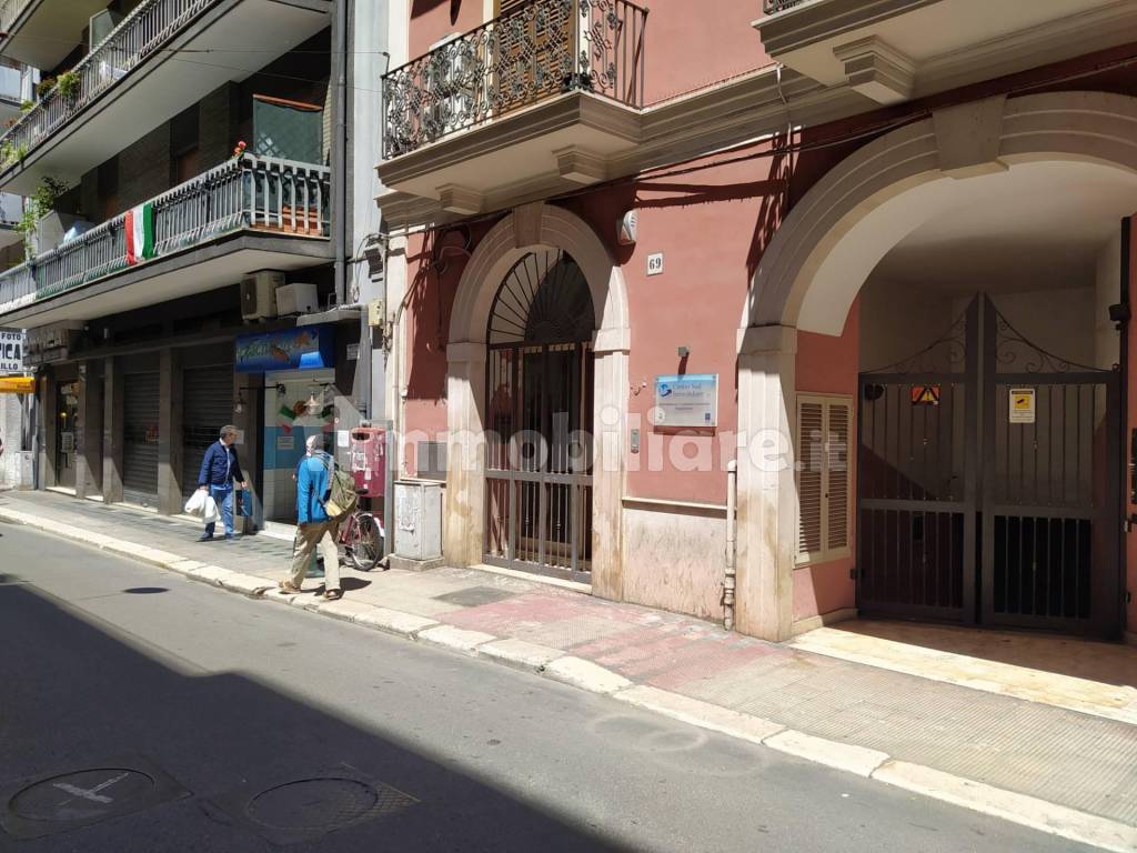 Commercial property via Scipione Crisanzio 69, Bari, ref. 88779595