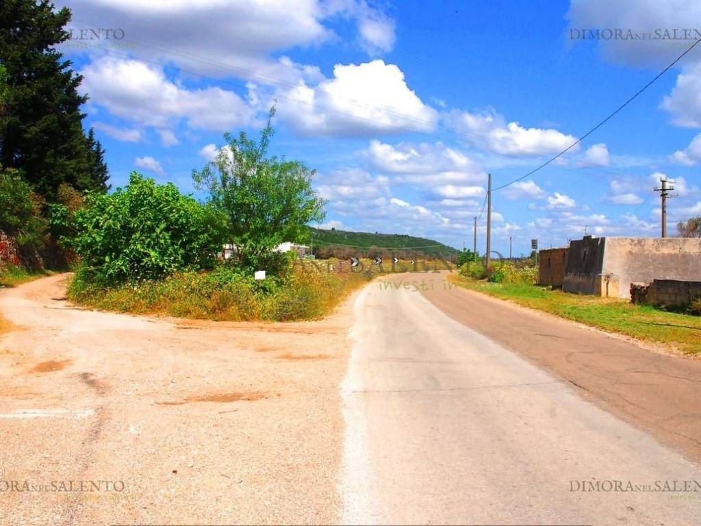 STRADE ACCESSO TERRENO