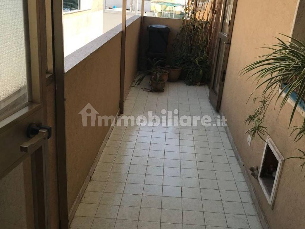 Vendita Appartamento Francavilla Fontana. Quadrilocale in via Quinto Ennio 44. Da ristrutturare