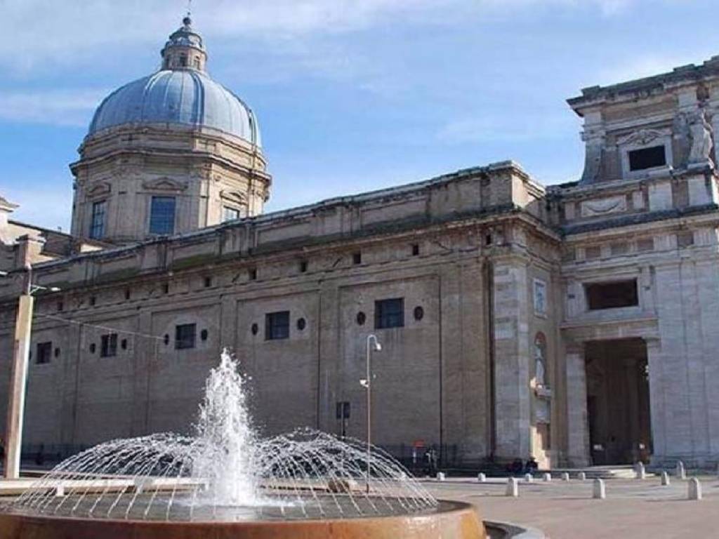 Laboratorio via san pio x 1, santa maria degli angeli, assisi