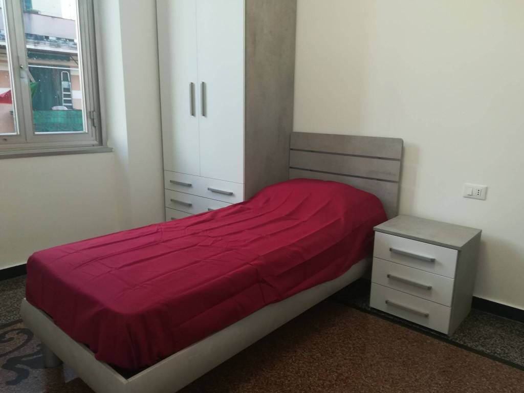 Stanza singola via anton giulio barrili 1, genova