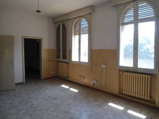 LOCALE