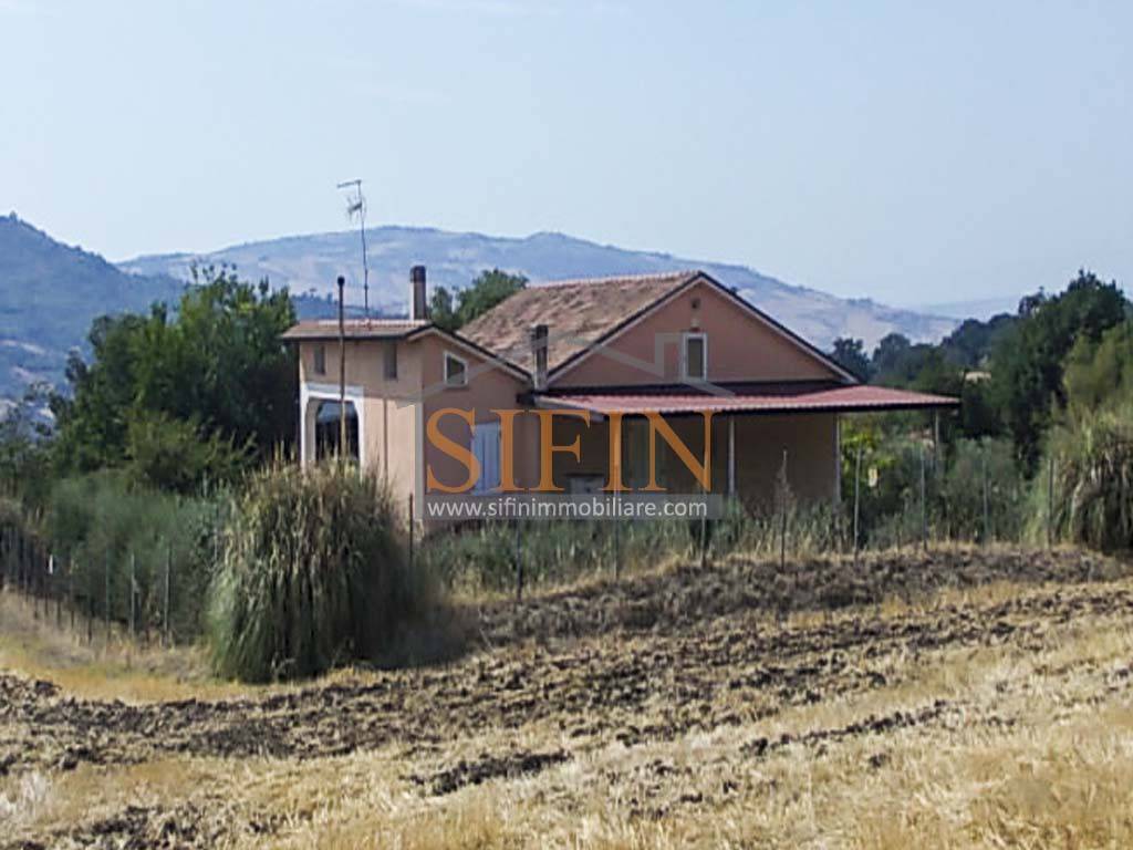 casa con terreno  melito irpino