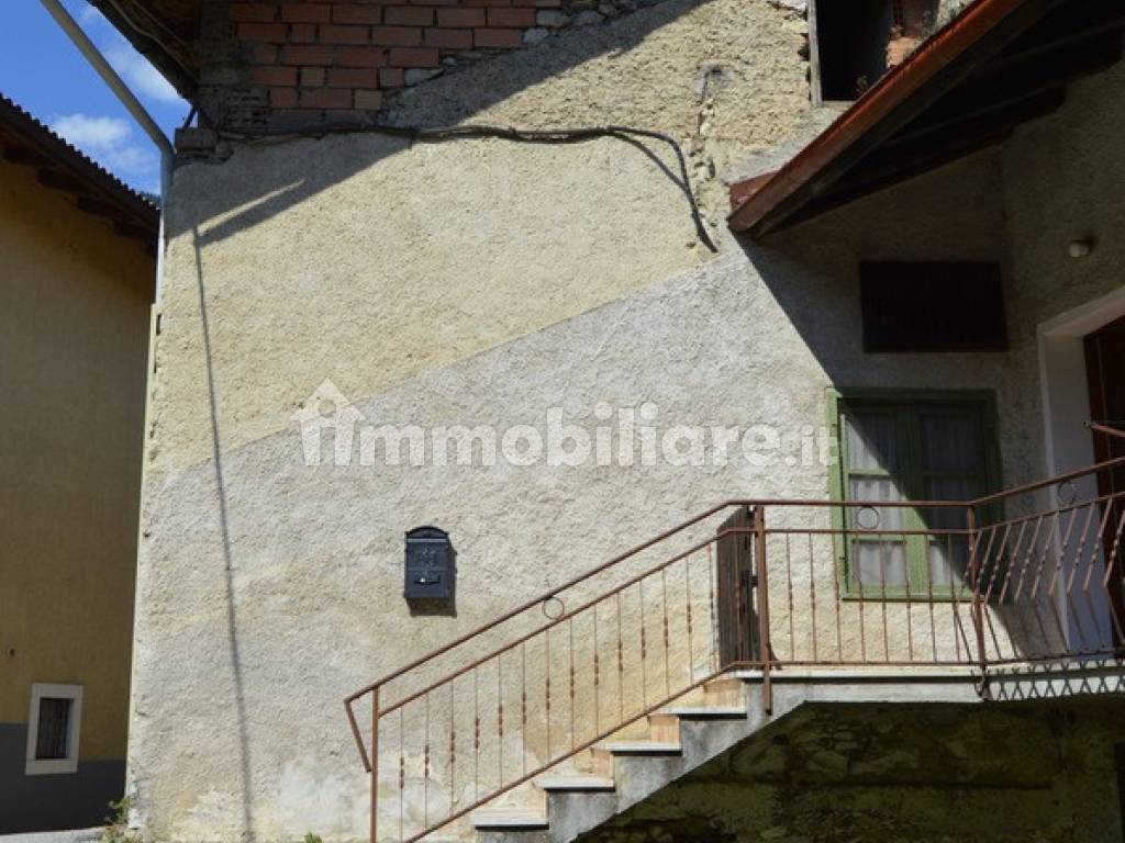 Sale Single-family detached house Telve di Sopra. To be refurbished ...