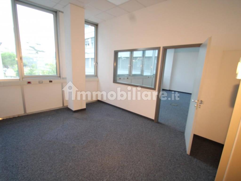 bozen for sale office room window