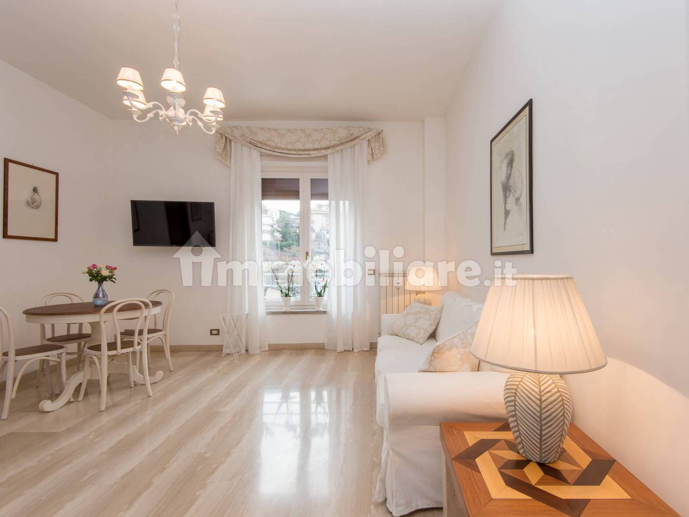 Appartamento in vendita a Roma