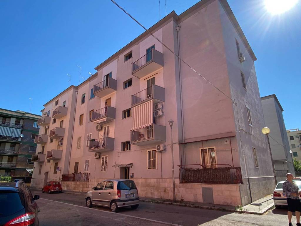 Stanza in affitto in appartamento via silvio pellico 11, foggia