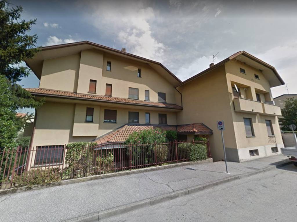 Garage - Box via Ettore Fieramosca 30, Monza, rif. 90529657 - Immobiliare.it