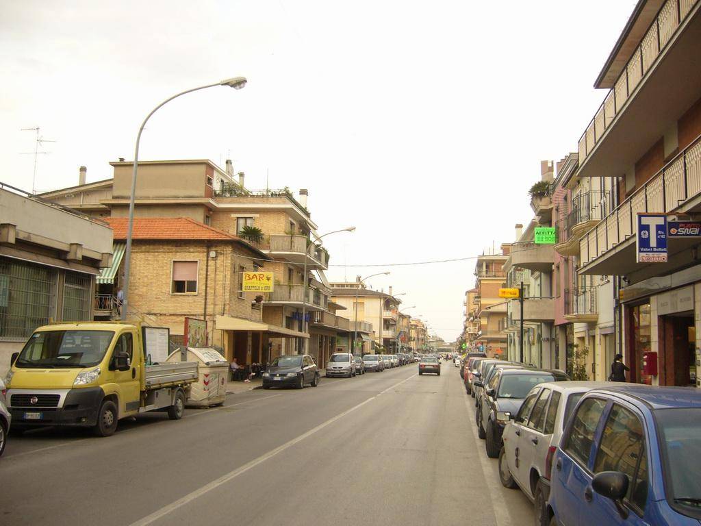 Locale commerciale via mare, porto d'ascoli, san benedetto del tronto