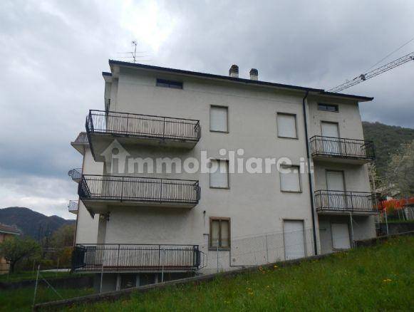 LECCO cARENNO VENDO INTERA PALAZZINA