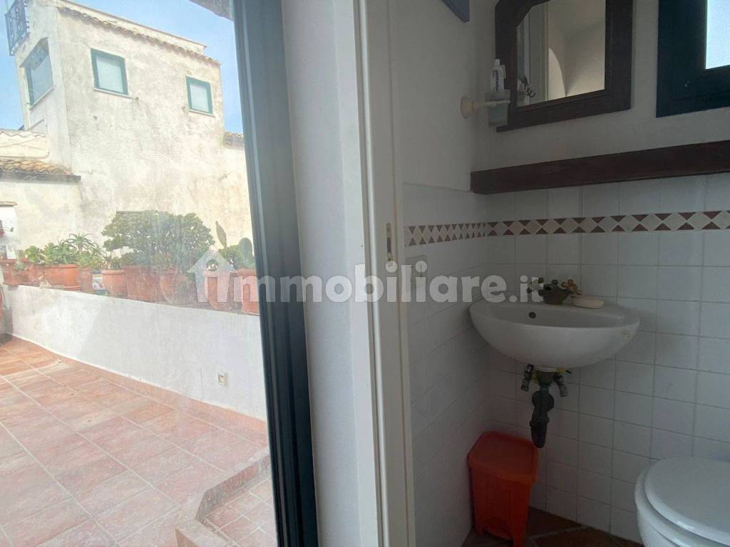 ingresso terrazza e 2 bagno