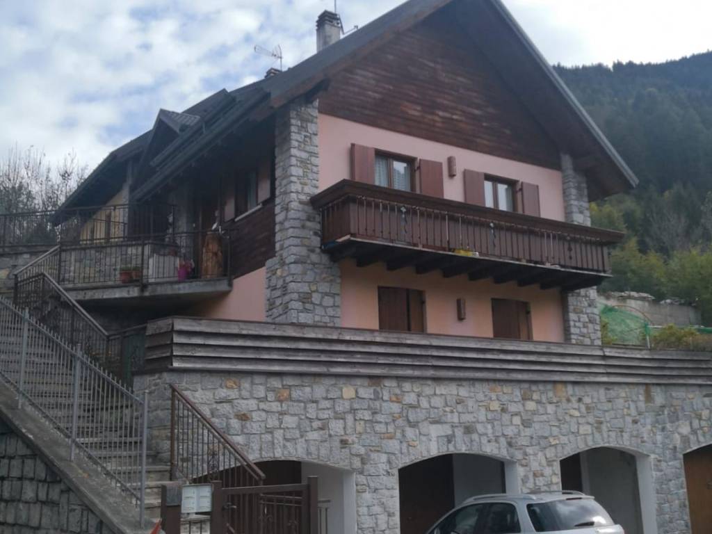 Vendita Villa Unifamiliare In Via Traviolo Tem Nuova Posto Auto Con 
